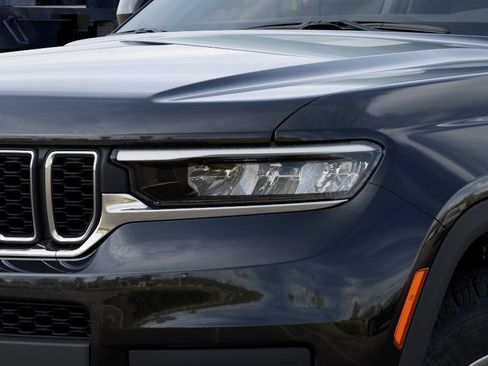 New 2026 Jeep Grand Cherokee L Laredo image 6