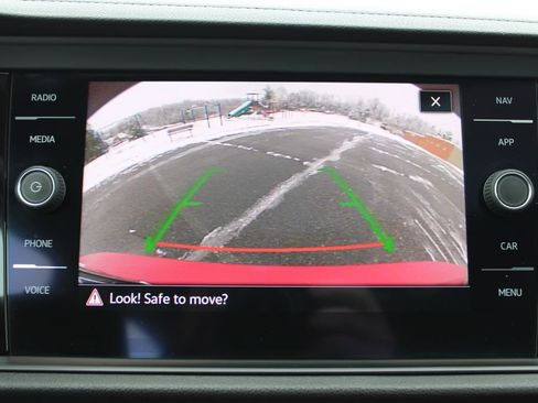 Used 2022 Volkswagen Jetta SEL image 19