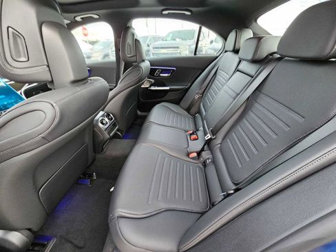 Used 2024 Mercedes-Benz C 300 4MATIC Sedan image 18
