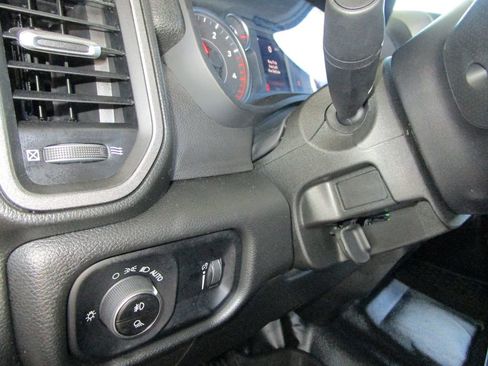 New 2026 RAM 2500 Tradesman AWD/4WD image 33