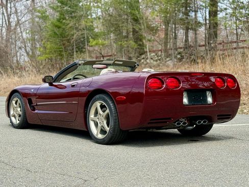 Used 2003 Chevrolet Corvette Convertible w/ Preferred Equipment Group1 image 3