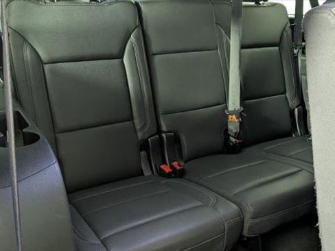 Used 2023 Chevrolet Suburban LT image 21