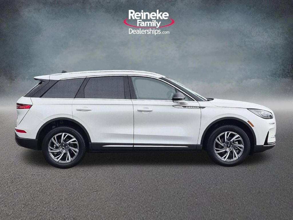 Used 2024 Lincoln Corsair AWD w/ Equipment Group 101A image 5