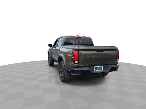 Used 2025 Chevrolet Colorado Trail Boss AWD/4WD image 7