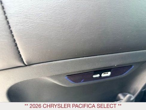 New 2026 Chrysler Pacifica Select image 16