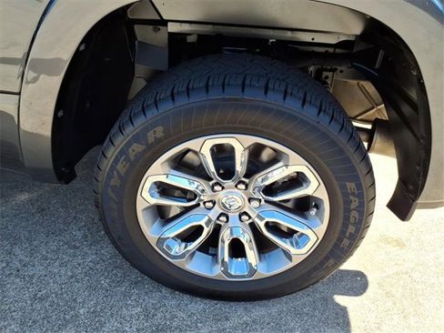 Used 2022 RAM 1500 Laramie w/ Laramie Southwest Edition image 20