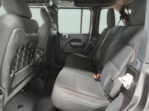 Used 2023 Jeep Wrangler Unlimited Rubicon image 17