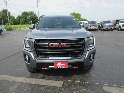 Certified 2022 GMC Yukon AT4 AWD/4WD image 13