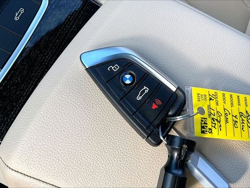 Certified 2023 BMW 430i Convertible w/ Convenience Package image 15