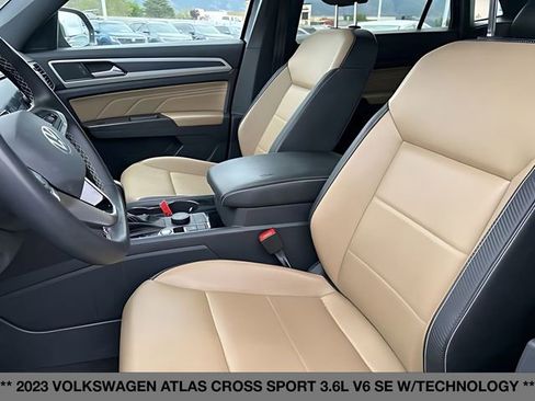 Used 2023 Volkswagen Atlas Cross Sport SE w/ Black Wheel Package AWD/4WD image 23