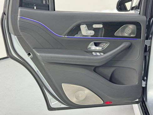 Used 2022 Mercedes-Benz Maybach GLS 600 4MATIC image 68