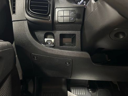 Used 2023 RAM ProMaster 3500 FWD image 18