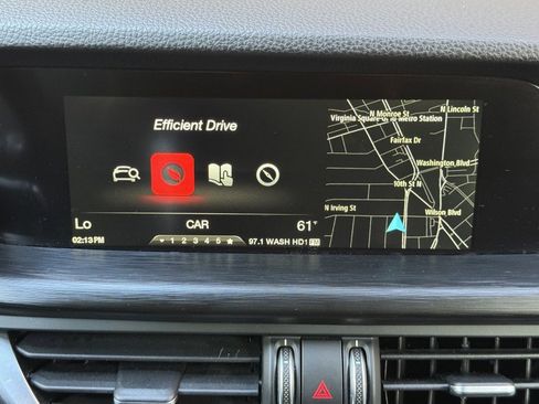 Used 2018 Alfa Romeo Stelvio AWD image 89