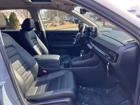 Used 2025 Honda CR-V EX-L image 35