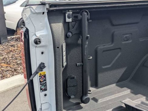 Used 2024 GMC Sierra 2500 Denali Ultimate image 14