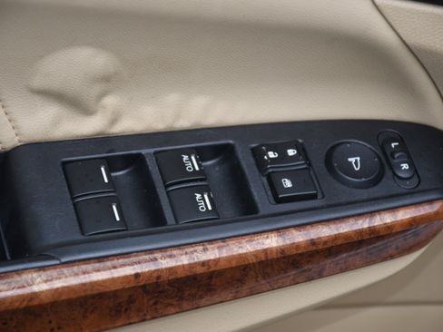 Used 2012 Honda Accord EX-L image 11