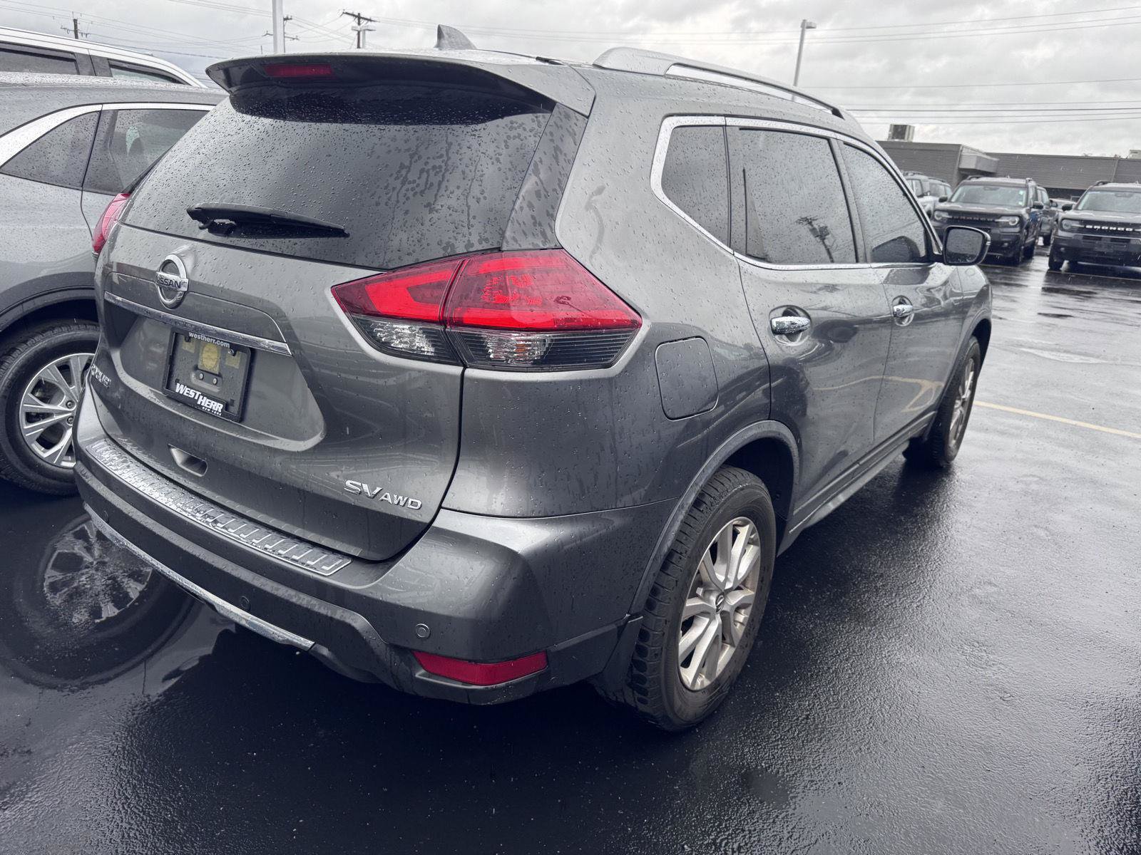 Used 2020 Nissan Rogue SV AWD/4WD image 4