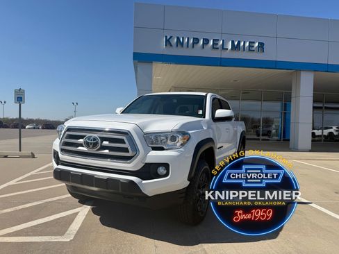 Used 2021 Toyota Tacoma SR5 w/ Trail Edition image 1