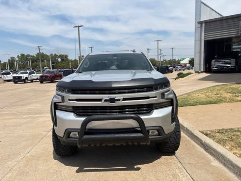 Used 2022 Chevrolet Silverado 1500 RST w/ Z71 Off-Road Package AWD/4WD image 2