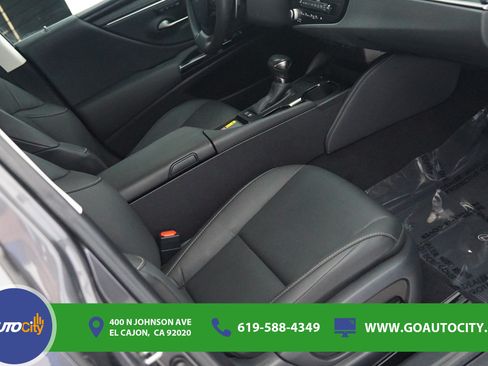 Used 2024 Lexus ES 300h w/ Premium Package FWD image 8