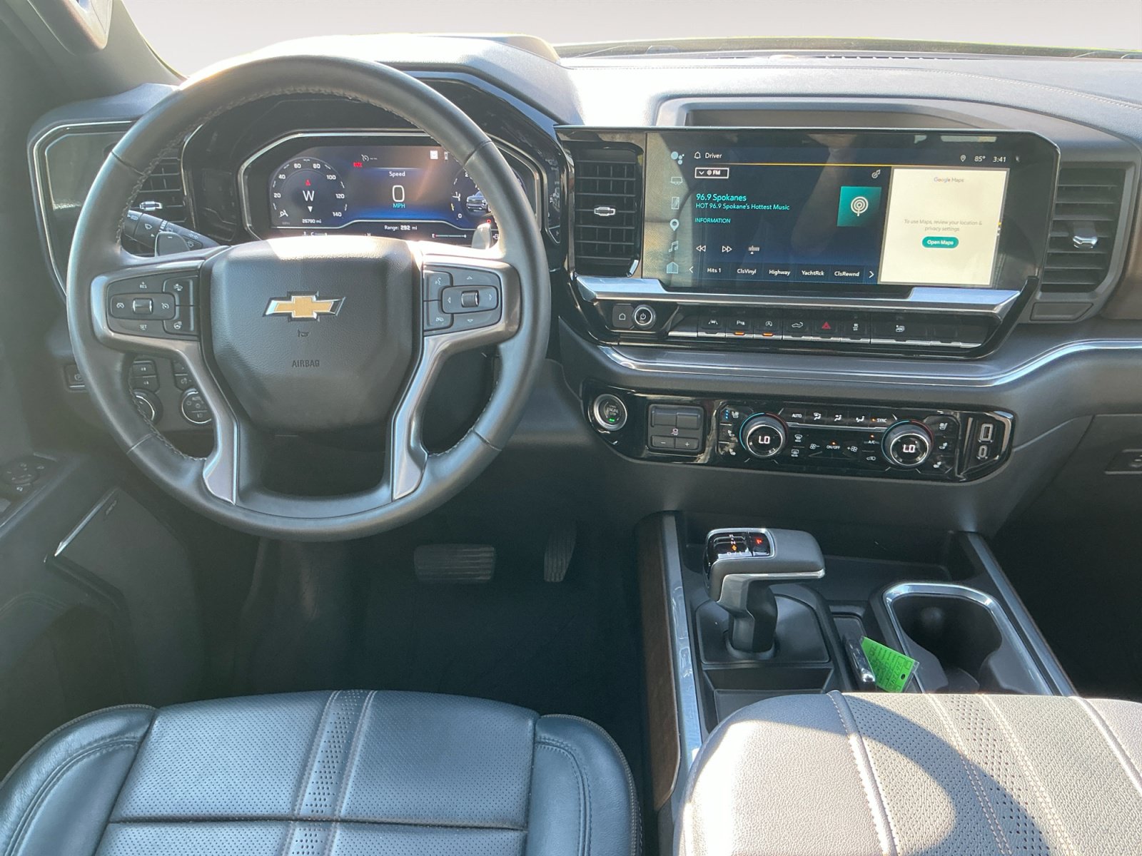 Used 2023 Chevrolet Silverado 1500 High Country w/ High Country Premium Package AWD/4WD image 10