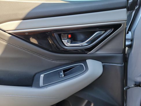 Used 2020 Subaru Outback Limited image 12