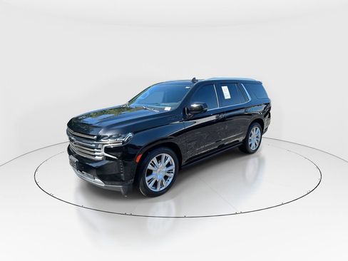 Used 2024 Chevrolet Tahoe High Country AWD/4WD image 4