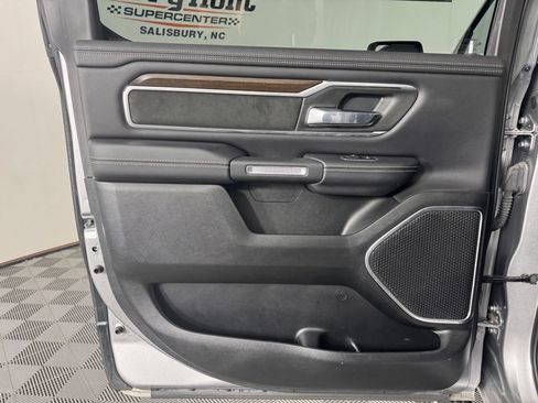 Used 2021 RAM 1500 Laramie AWD/4WD image 39