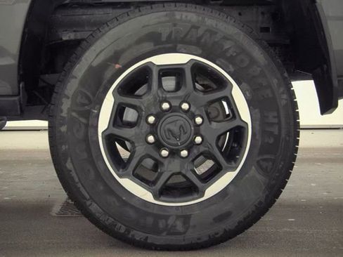 Used 2025 RAM 2500 Laramie AWD/4WD image 20