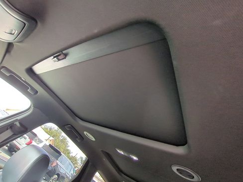 Certified 2024 Buick Enclave Essence w/ Experience Buick Package image 20