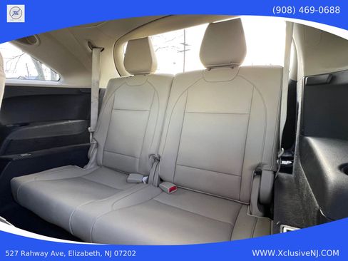 Used 2017 Acura MDX SH-AWD w/ Technology Package image 28