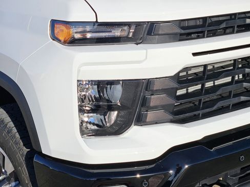 New 2026 Chevrolet Silverado 2500 Custom w/ Custom Value Package image 10