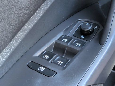 Used 2019 Volkswagen Jetta GLI FWD image 23