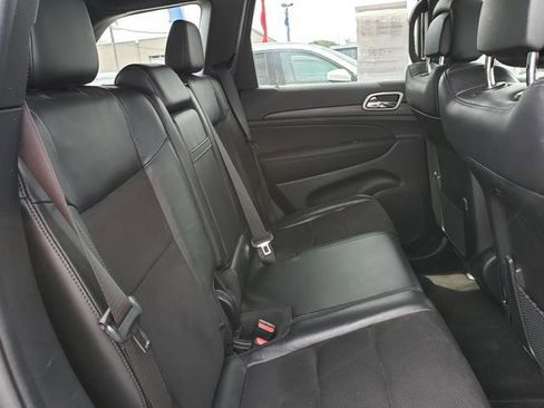 Used 2022 Jeep Grand Cherokee Laredo X AWD/4WD image 18