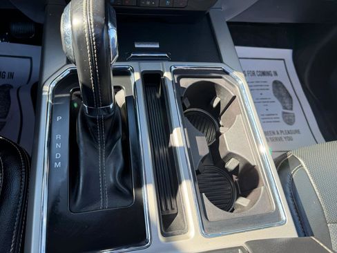 Used 2018 Ford F150 Lariat image 43