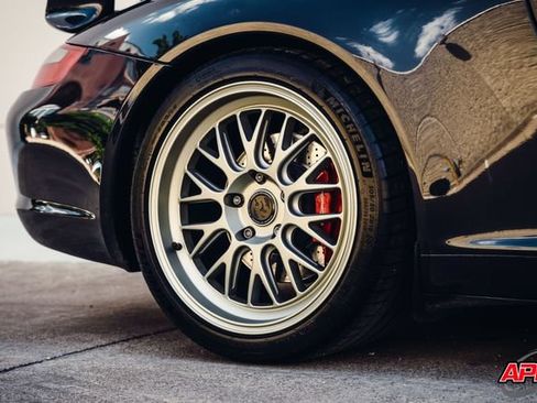 Used 2006 Porsche 911 Carrera S RWD image 49