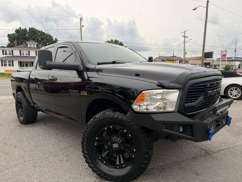 Used 2014 RAM 1500 SLT AWD/4WD image 2