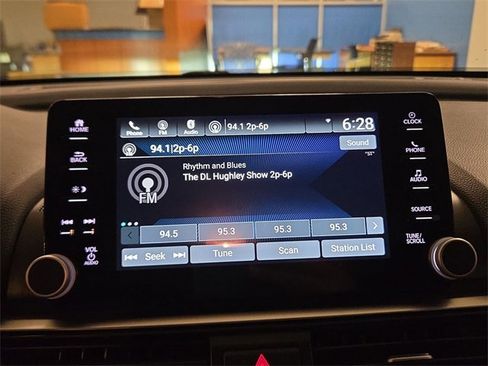 Used 2022 Honda Accord Sport image 16