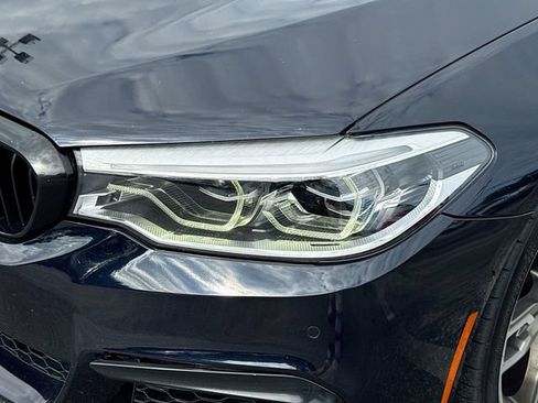 Used 2019 BMW M550i xDrive w/ Dynamic Handling Package AWD/4WD image 9