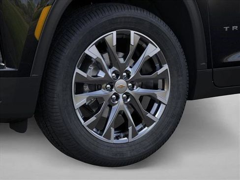 New 2026 Chevrolet Traverse LT w/ Sun and Wheel Package FWD image 9