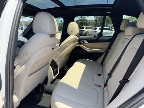 Used 2021 BMW X5 xDrive40i w/ Premium Package AWD/4WD image 5