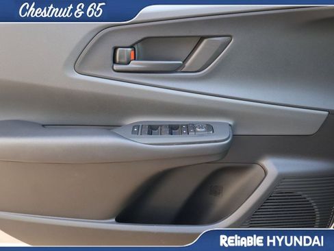 Used 2024 Toyota Prius LE AWD/4WD image 20