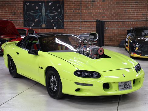 Used 1994 Chevrolet Camaro Z28 image 4