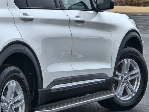 Certified 2023 Ford Explorer XLT w/ Equipment Group 202A image 15