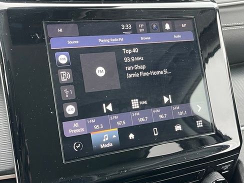 Used 2023 Jeep Grand Cherokee L Laredo image 13