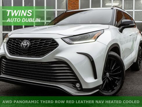 Used 2025 Toyota Highlander XSE image 1