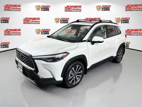 Certified 2023 Toyota Corolla Cross XLE w/ Convenience Package AWD/4WD image 14
