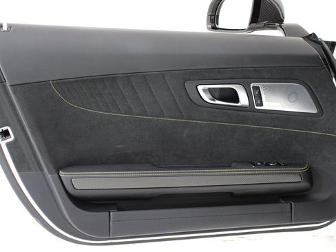 Used 2020 Mercedes-Benz AMG GT R image 34