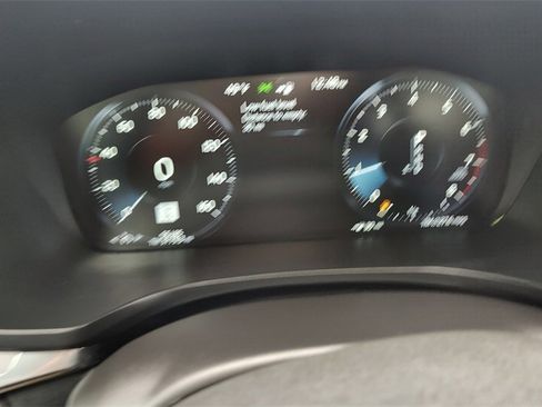 Used 2020 Volvo S60 T5 Momentum image 13