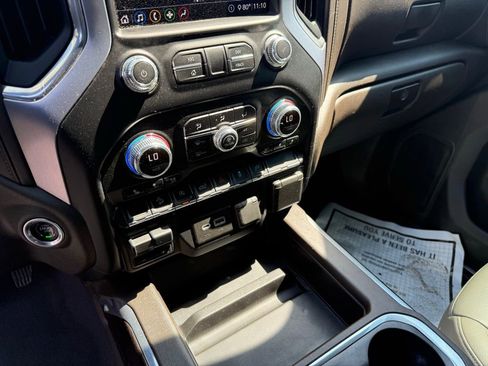 Used 2020 GMC Sierra 1500 SLT w/ SLT Premium Package AWD/4WD image 15